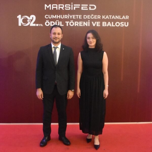 Lothbrog Marsifed cumhuriyet balosunda