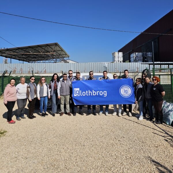 LOTHBROG GÖNÜLLÜLERİN’DEN PATİLİ DOSTLARA DESTEK