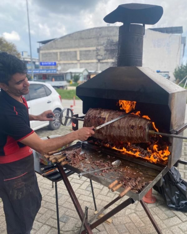 LEZZET DOLU BİR MOLA 2. GELENEKSEL LOTHBROG CAĞ KEBABI ETKİNLİĞİMİZLE ENERJİ DEPOLADIK LEZZET DOLU BİR MOLA 2 GELENEKSEL LOTHBROG CAĞ KEBABI ETKİNLİĞİMİZLE ENERJİ DEPOLADIK