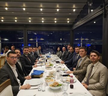 LOTHBROG MAKİNE EKİBİ MAKTEK AVRASYA FUAR YEMEĞİNDE BULUŞTU (8)
