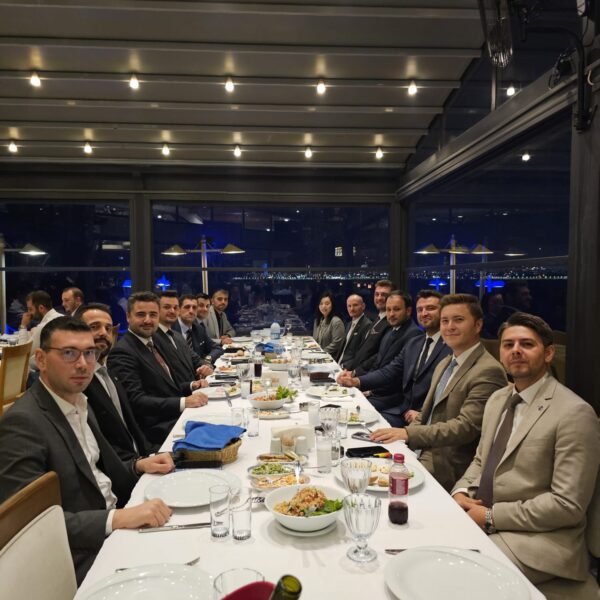 LOTHBROG MAKİNE EKİBİ MAKTEK AVRASYA FUAR YEMEĞİNDE BULUŞTU (8)